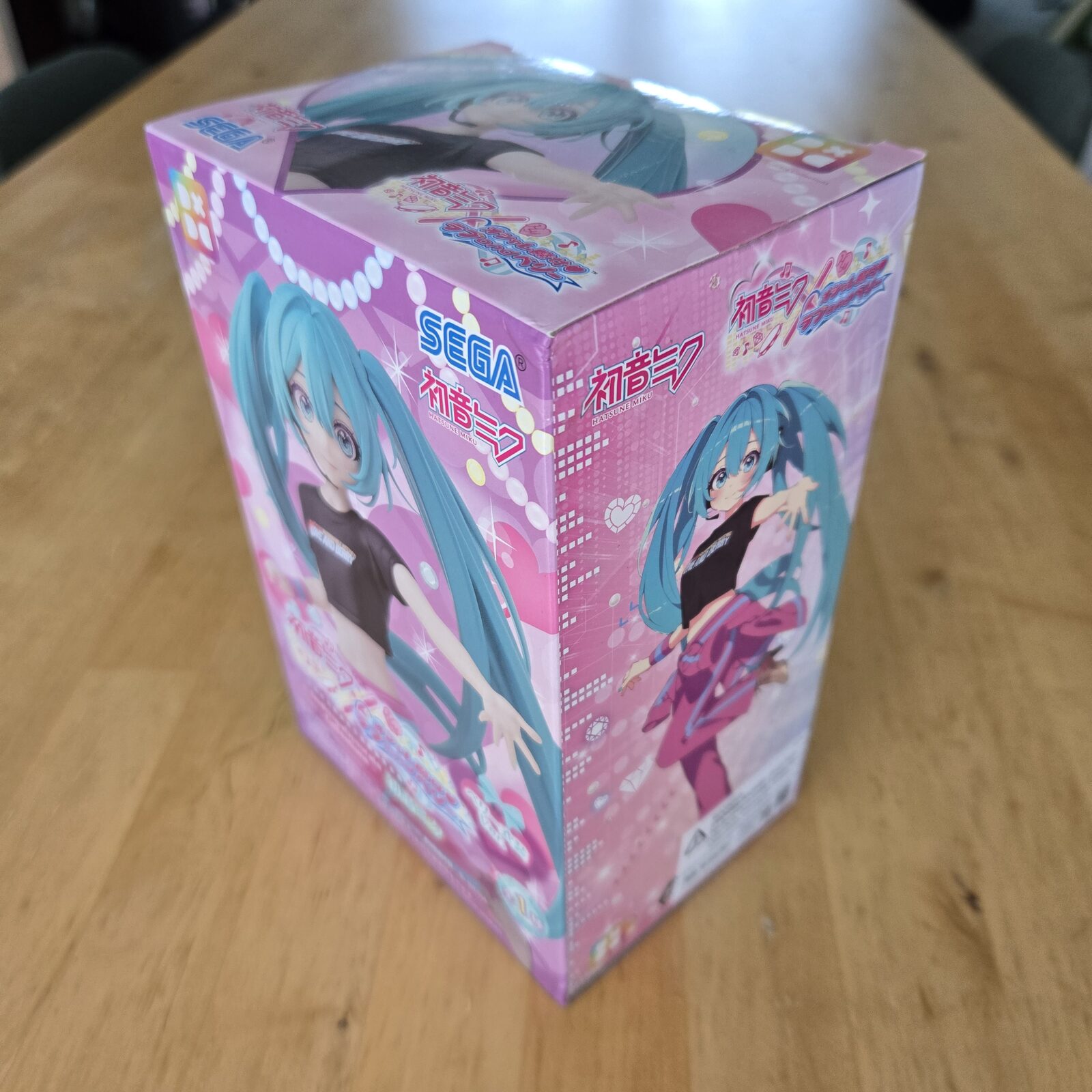 miku berry figure